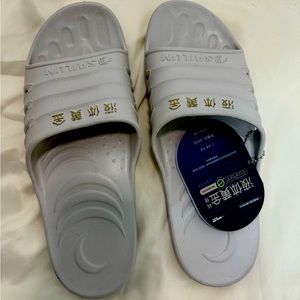 Sandalia marca SAILUN para hombre talla 43-44 color gris